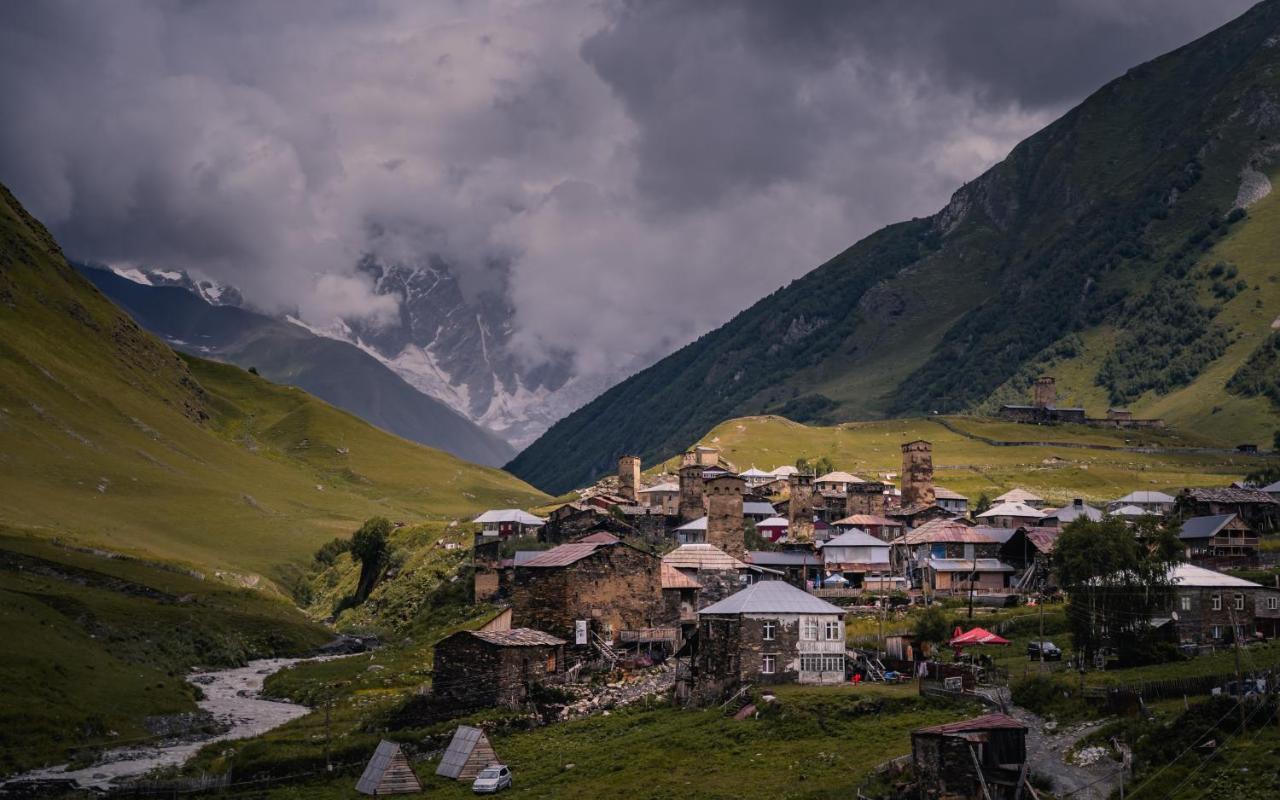 Гостевой дом Ailama Ушгули Экстерьер фото