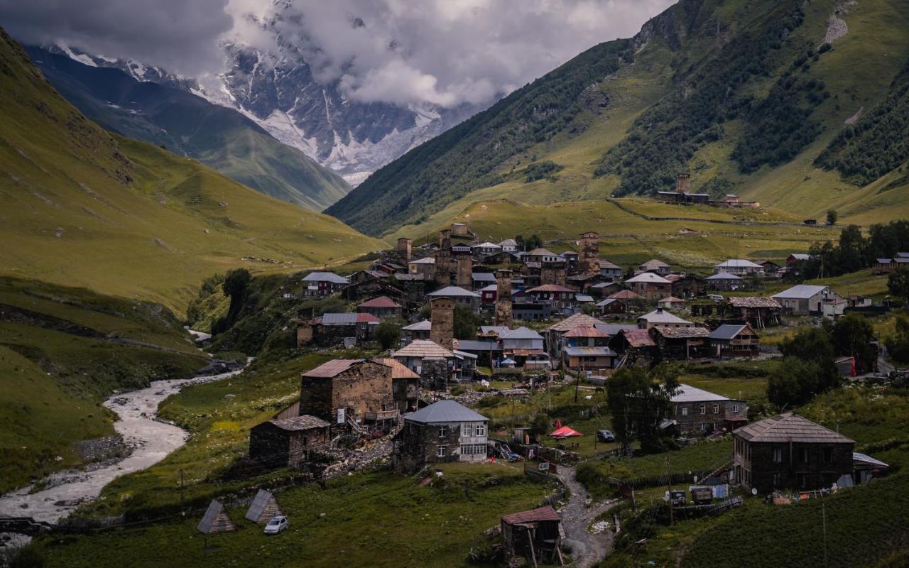 Гостевой дом Ailama Ушгули Экстерьер фото